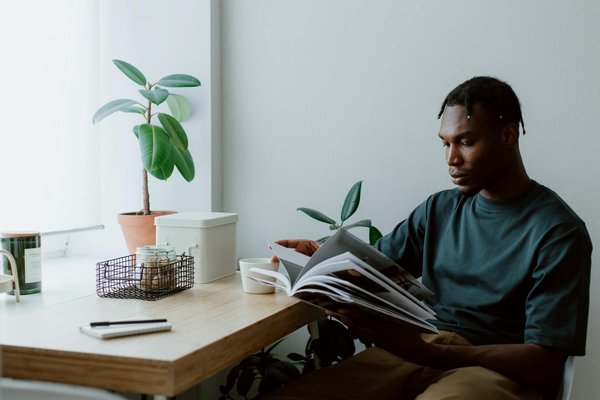 Revamping the Vibe: The Impact of Virtual Fans on Vacant Sports Arenas